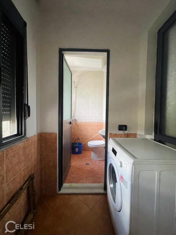 JEPET ME QERA APARTAMENT 2+1 45000 LEKE MINE PEZA