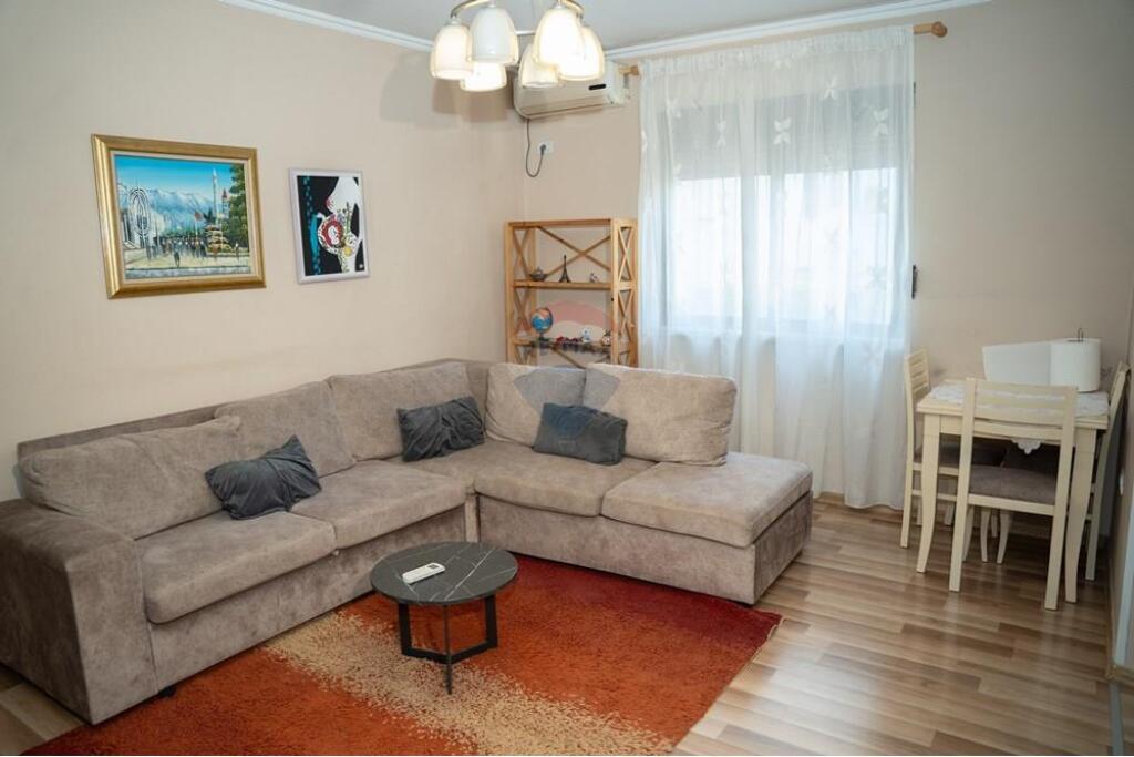 Apartment 1+1 for sale Irfan Tomini Street !