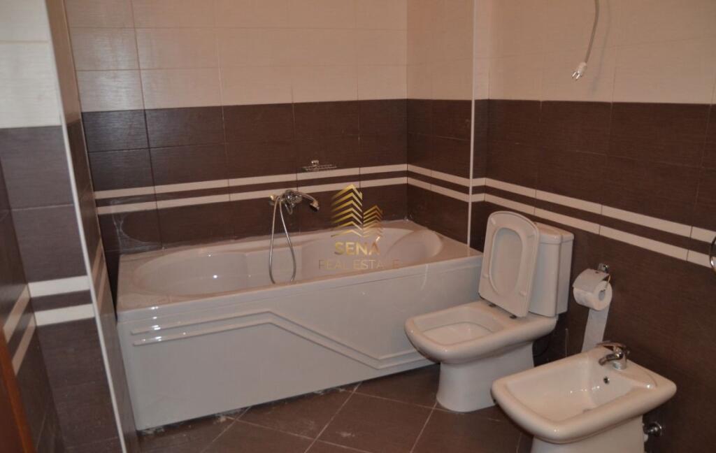 Rent, Apartment 4+1+3+Blk, Dry Lake, 1200 Euro/month