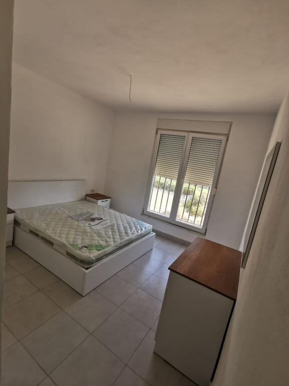 For rent 3+1 furnished elevator at 5 Maji 500 eu