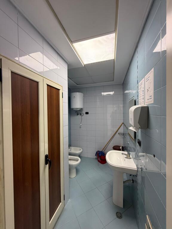 OFFICE SPACE FOR RENT - NEAR THE TWIN TOWERS