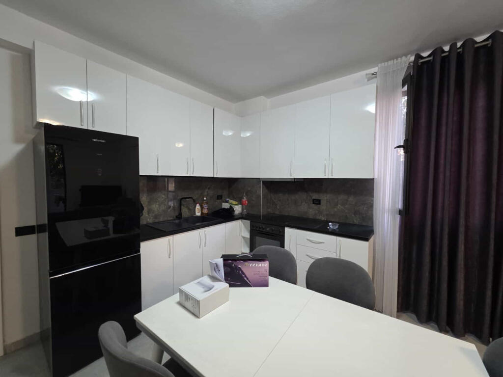Apartament ne Shitje 2+1 ne Shkoze (ID B120712) Tirane