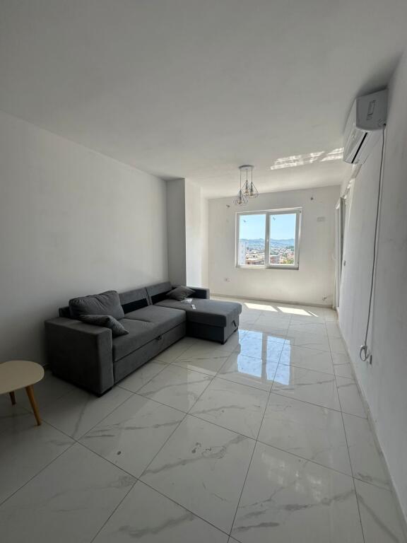 APARTAMENT ME QERA 1+1