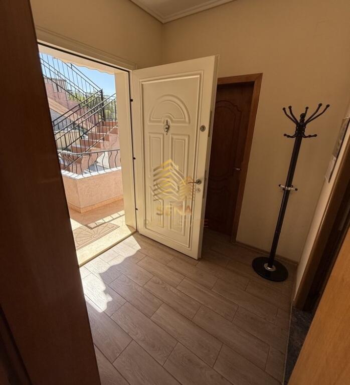 Rent, Apartment 1+1+block, Xhamllik, 450 Euro/month