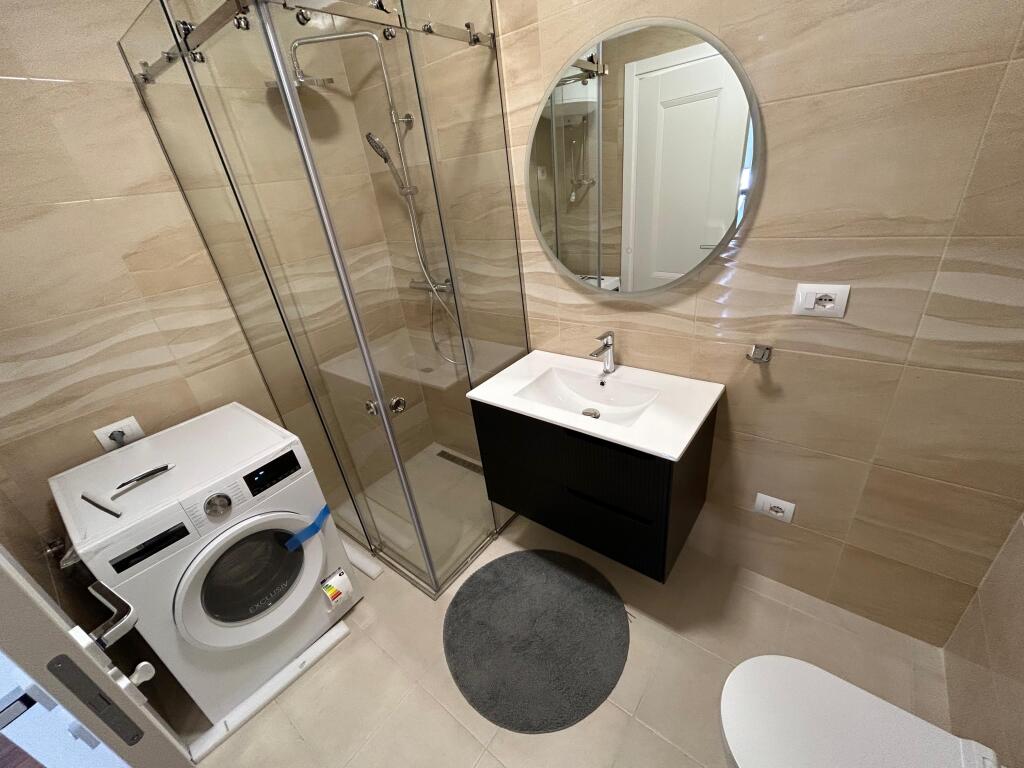Apartment me qera 2+1+2 Milo 2000