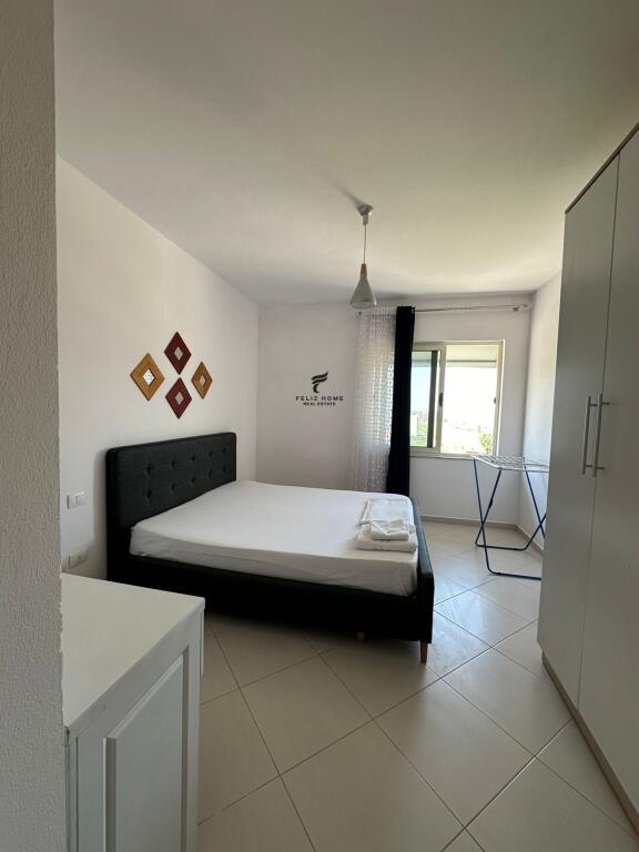 APARTAMENT ME QERA 1+1 YZBERISHT 500 EURO