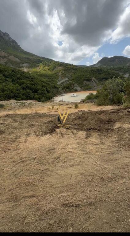 TERRENO IN VENDITA 2.000 M2 IN VIA ARBRIT, TUFINE 200.000 EURO