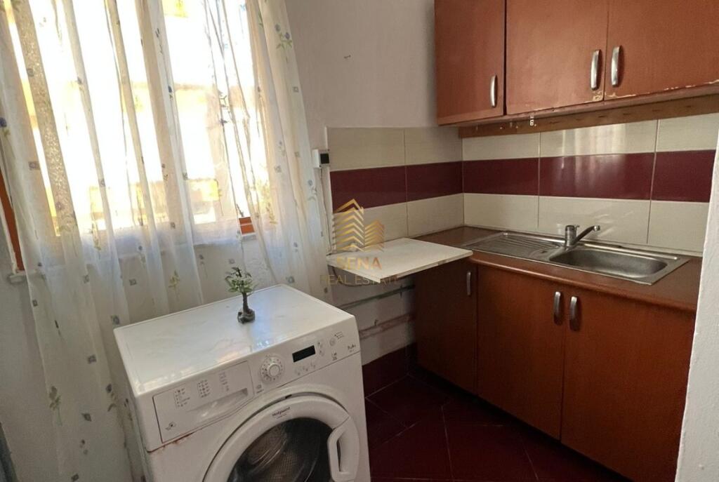 Qira, Apartament 1+1, 5 Maji, 250 Euro/muaj