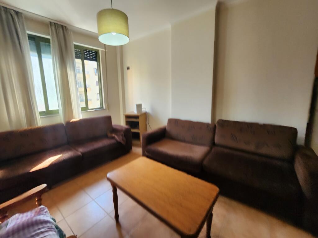 Jepet Me Qira : Apartament 1+1+1wc &amp; 1 Ballkon 📍Komuna Parisit ( Lulishtja - Rreth Rrotullimi) 💫