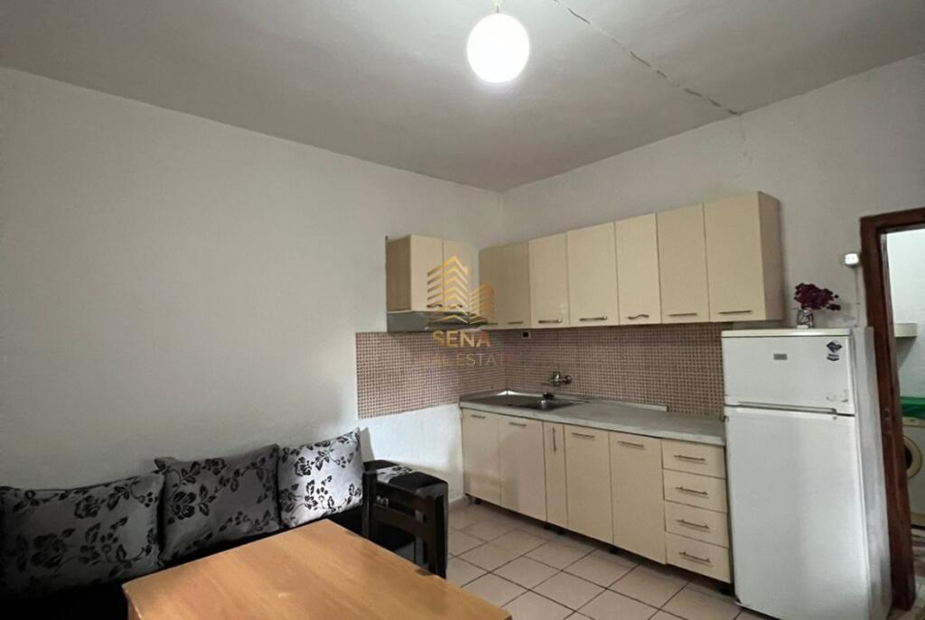 Qira, Apartament 1+1, 5 Maji, 250 Euro/muaj