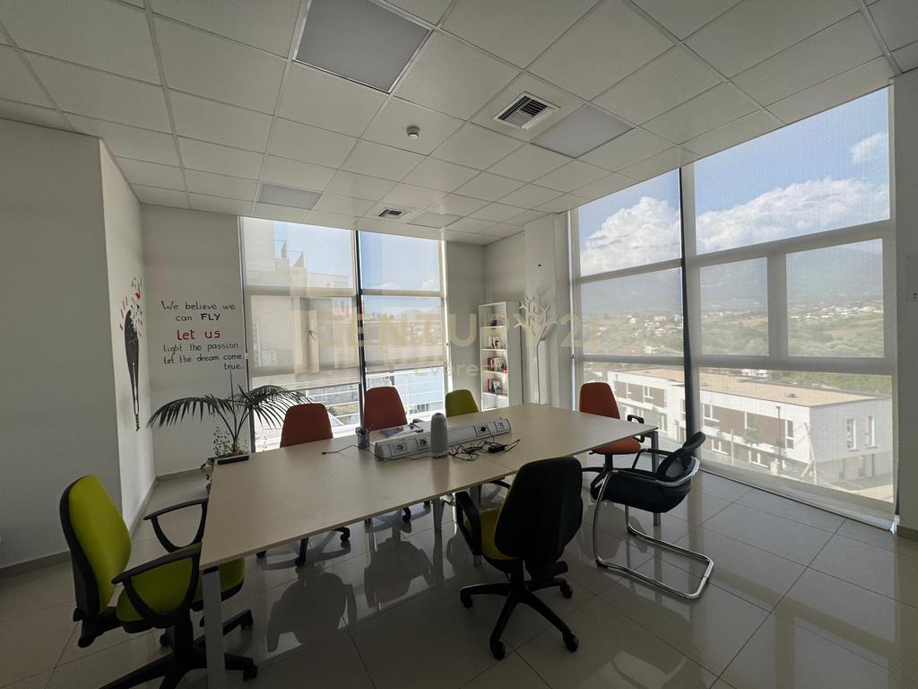 SAUK, MULTIFUNCTIONAL BUILDING FOR RENT