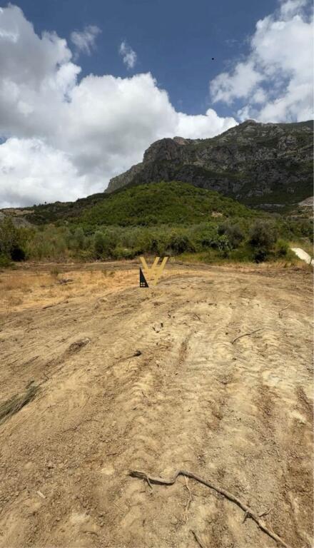 TERRENO IN VENDITA 2.000 M2 IN VIA ARBRIT, TUFINE 200.000 EURO