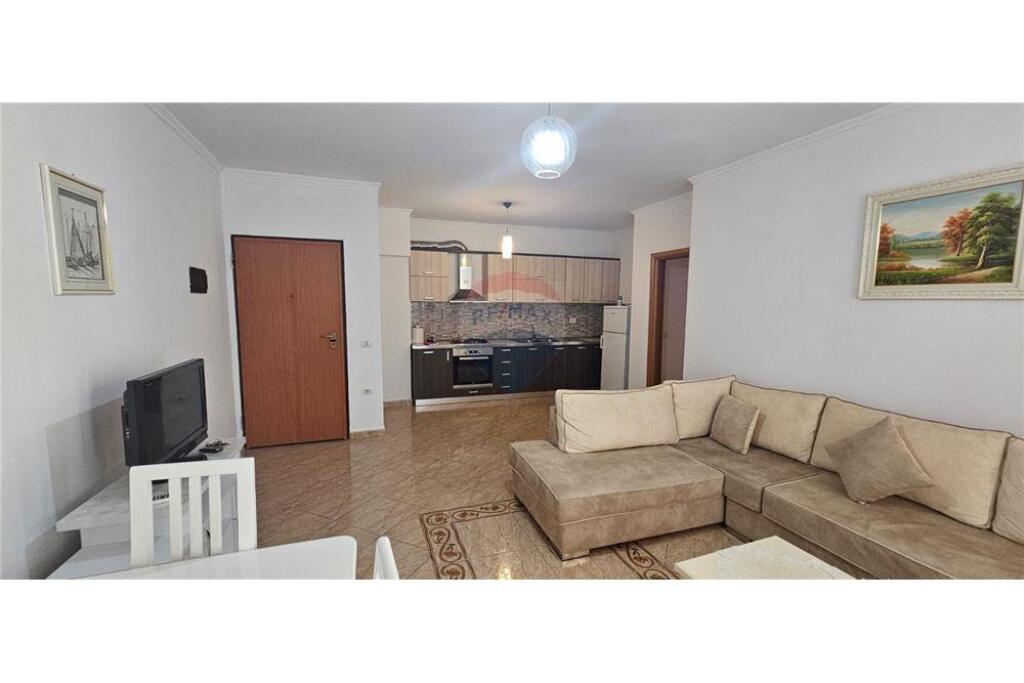 Jepet me qira apartament (2+1),Rruga e Kavajes