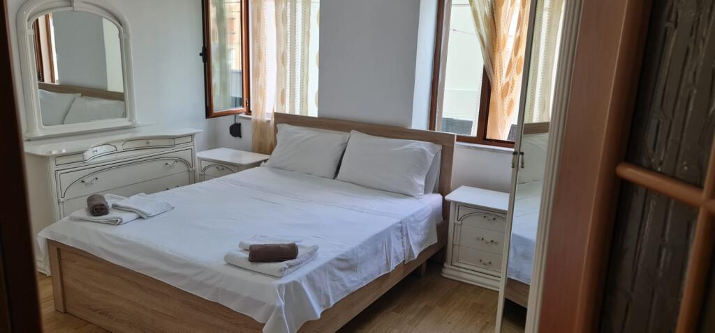 Apartment 2+1+2+Veranda for rent, Laprake Kmy
