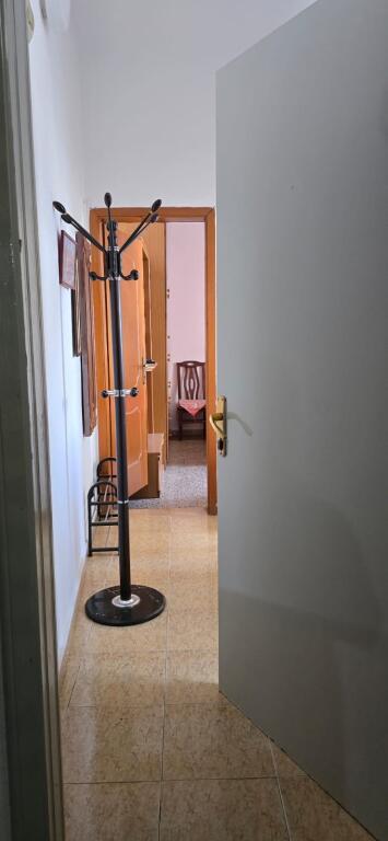 1+1, stadiumi dinamo,kat 3 pa ashensore,380 euro
