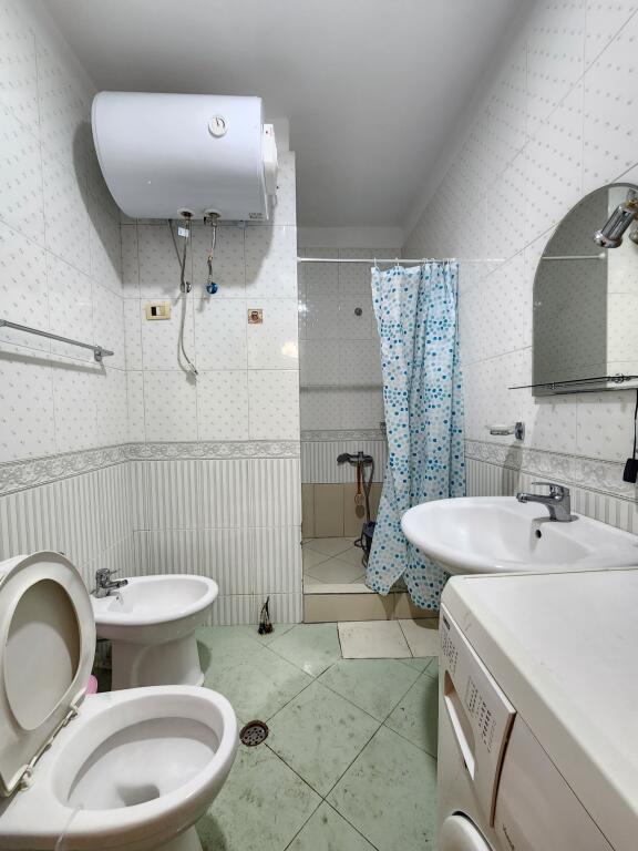 Jepet Me Qira : Apartament 1+1+1wc &amp; 1 Ballkon 📍Komuna Parisit ( Lulishtja - Rreth Rrotullimi) 💫