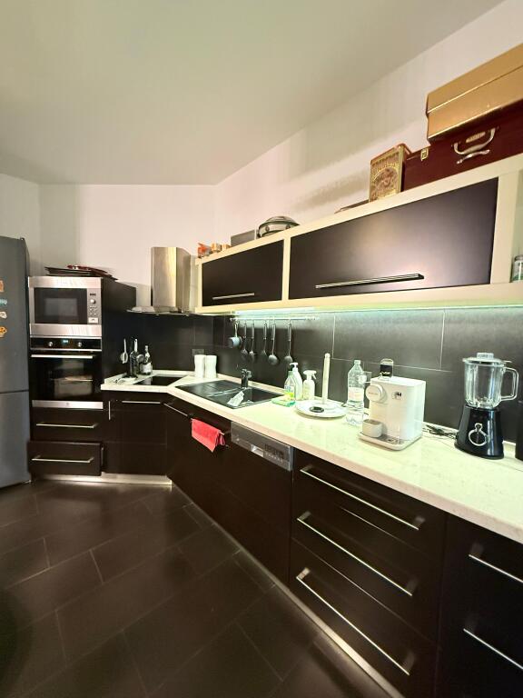 2+1 Apartment for Sale in Bllok