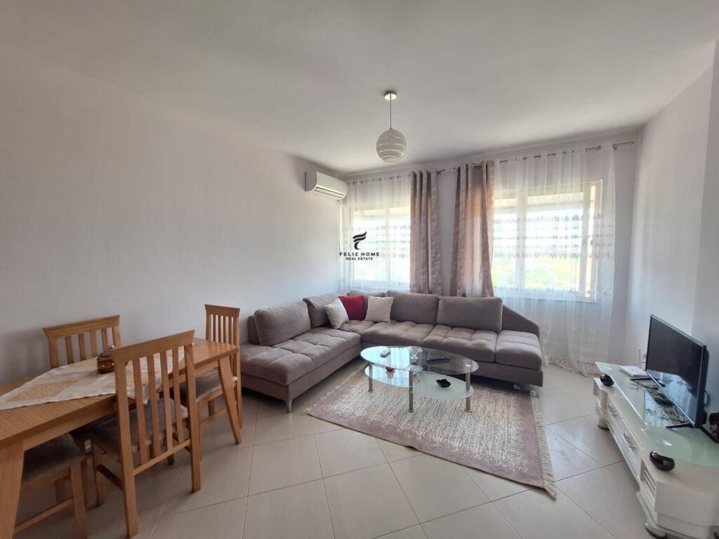 APARTAMENT ME QERA 1+1 YZBERISHT 500 EURO