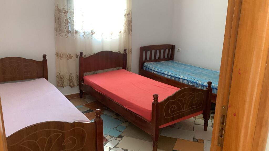 APPARTAMENTO 1+1. 20000 LEKE. YZBERISHT