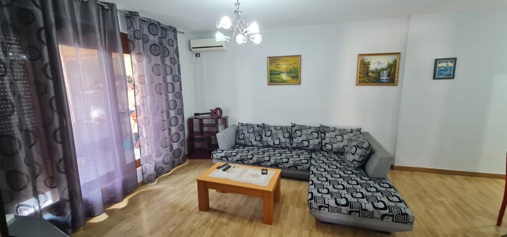 Apartment 2+1+2+Veranda for rent, Laprake Kmy