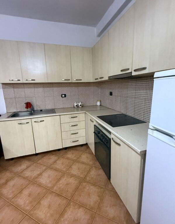 Fresk Jepet Apartament 1+1 Me Qera