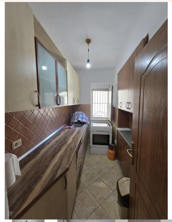 2+1,kongresi i lushnjes 21 dhjetori cmimi 550 euro