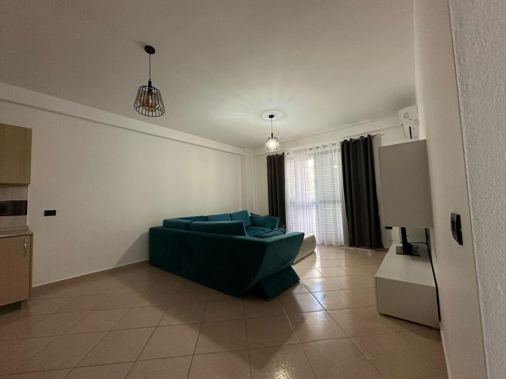 Jepet me qira apartament 2+1 në Misto Mame 500 euro i diskutushem