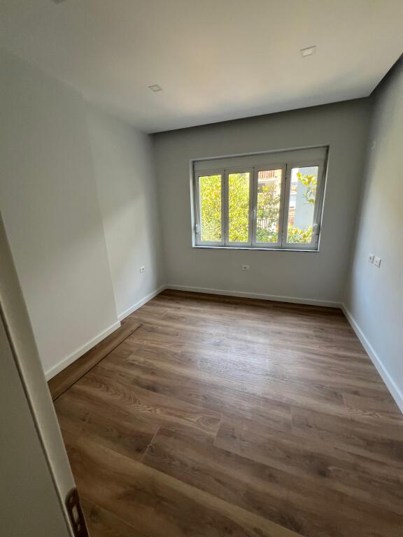 Myslym Shyri Apartment 3+1 For Rent