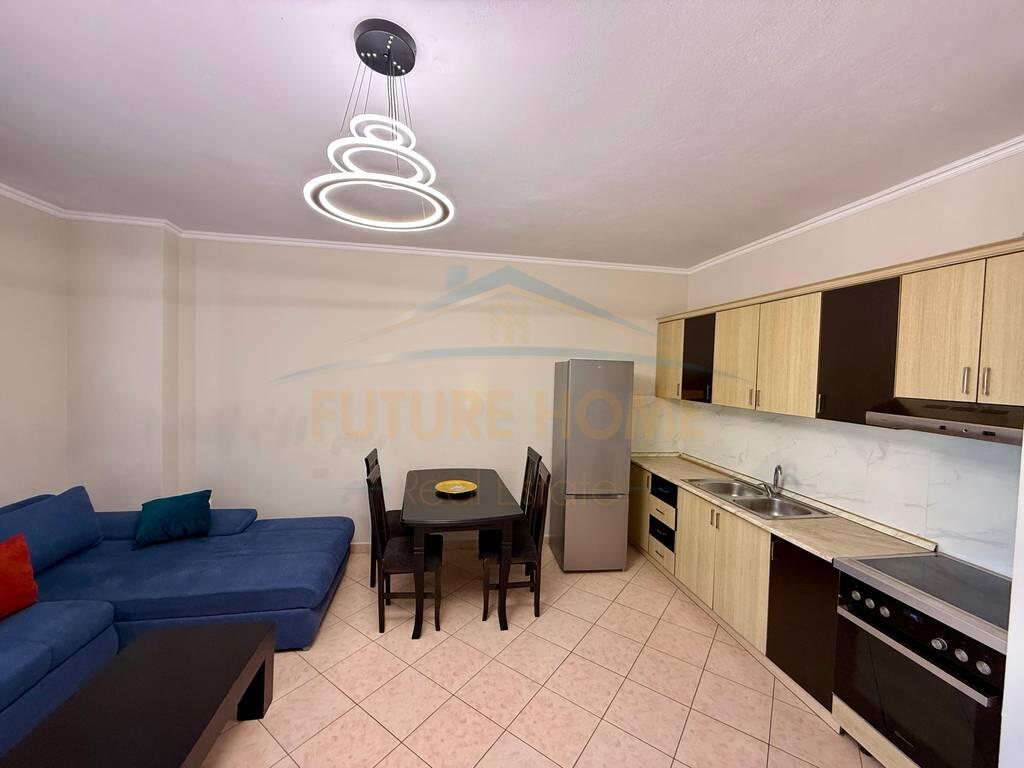 For sale, Apartment 2+1, Unaza e Re