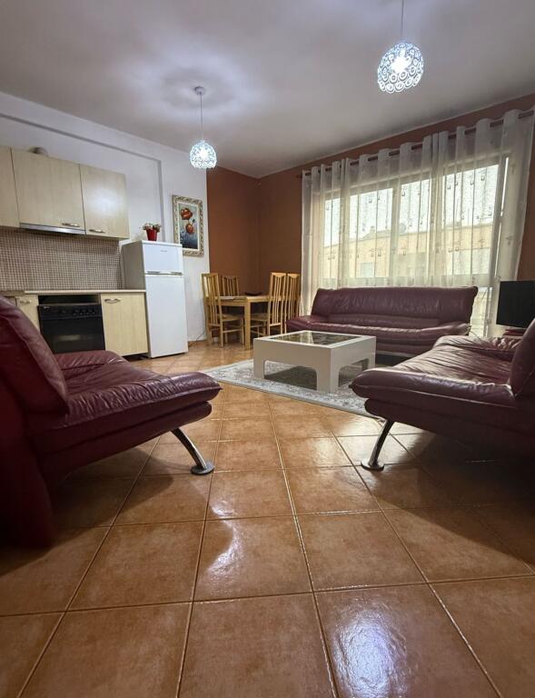 Fresk Jepet Apartament 1+1 Me Qera