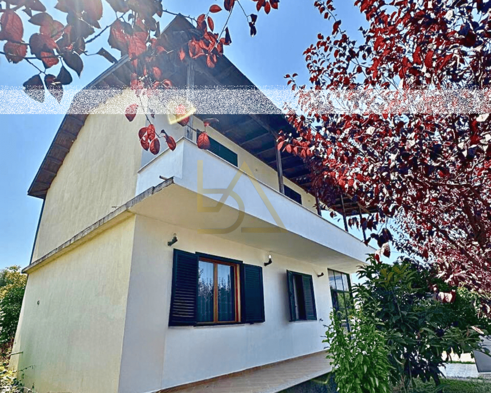 Villa su 2 Piani in Vendita a Durrës