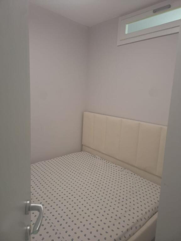 2+1,kongresi i lushnjes 21 dhjetori cmimi 550 euro