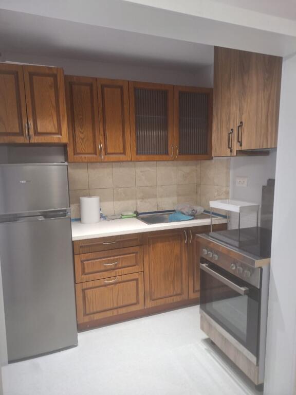 2+1,kongresi i lushnjes 21 dhjetori cmimi 550 euro