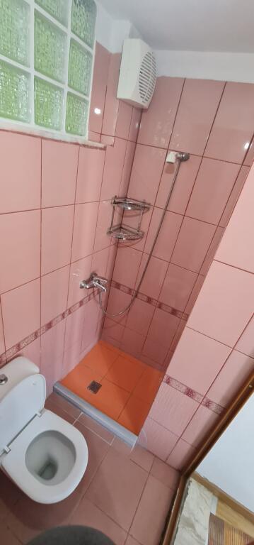 Apartment 2+1+2+Veranda for rent, Laprake Kmy