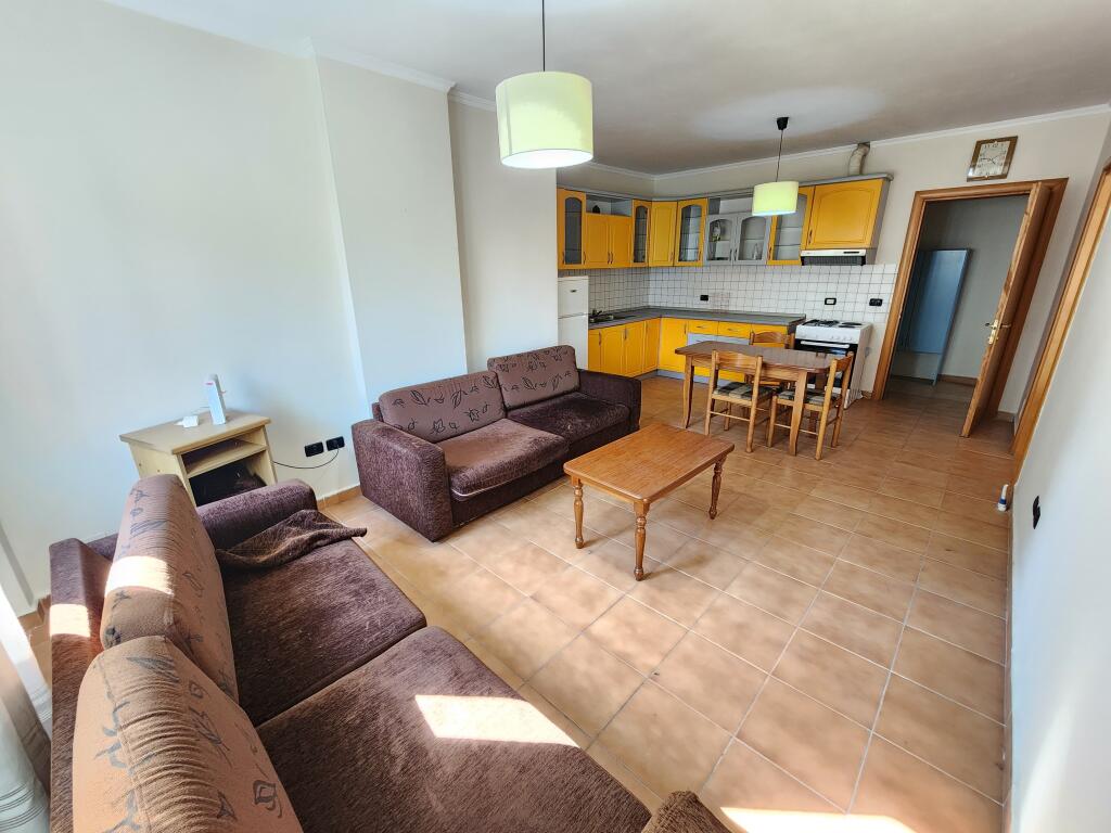 Jepet Me Qira : Apartament 1+1+1wc &amp; 1 Ballkon 📍Komuna Parisit ( Lulishtja - Rreth Rrotullimi) 💫