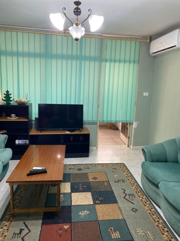 Qera, Apartament 1+1+Aneks, Qender 15-katëshit, 600 euro/muaj