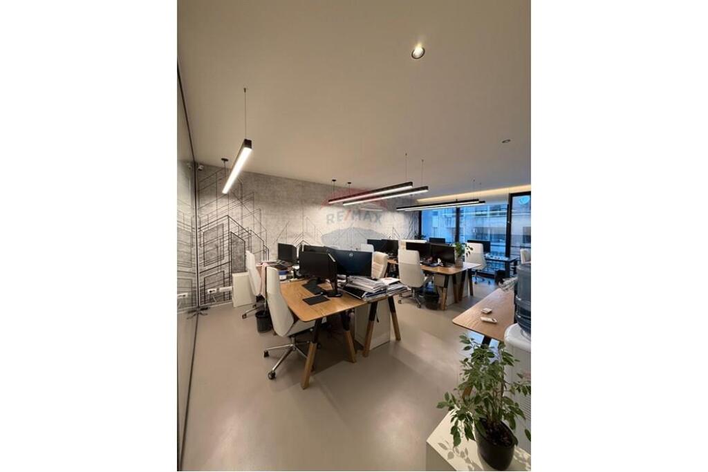 Office Space Block Wilson Square !