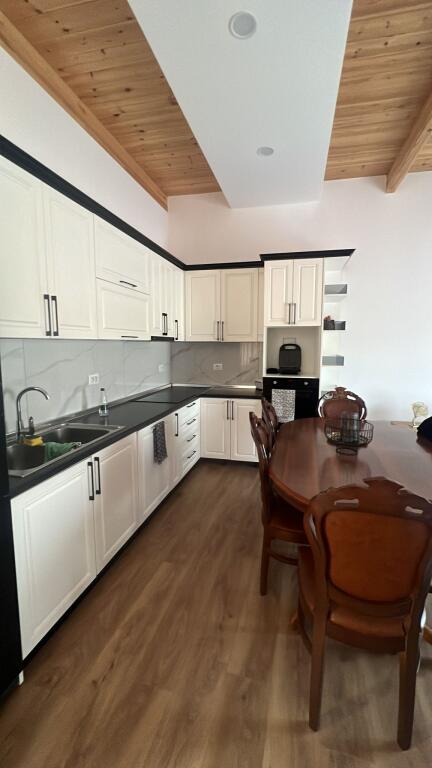 villa for rent in Sauk