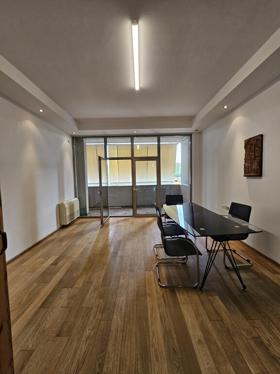 Office space for rent at Garda