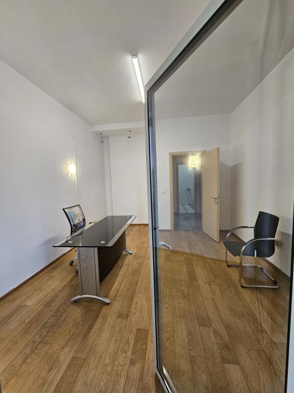 Office space for rent at Garda