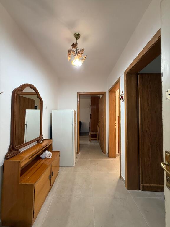 2+1 apartment for rent near the Mosaic of Tirana
