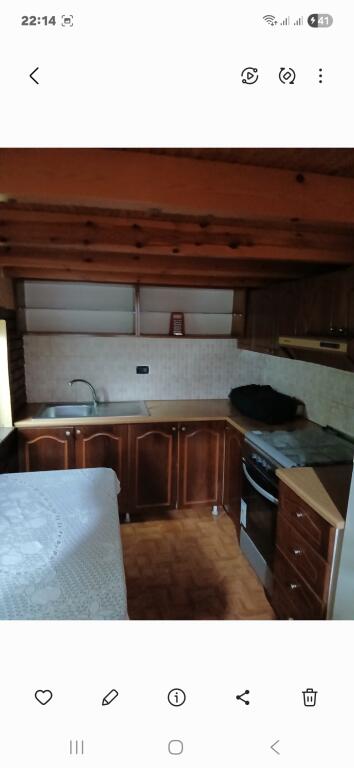 Entrance for rent first floor