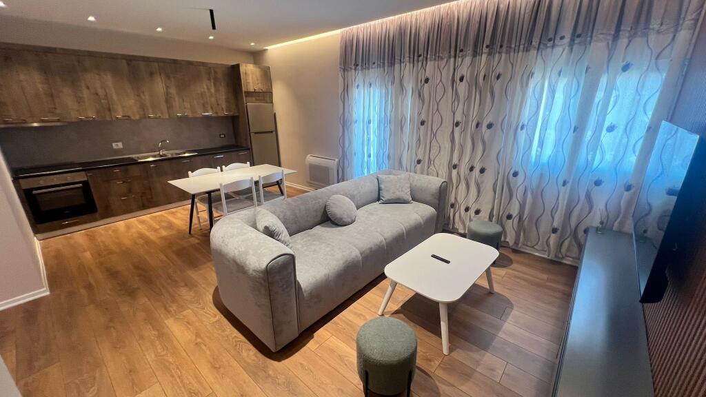 2+1,furnished, villa floor, new Sauk. price 550