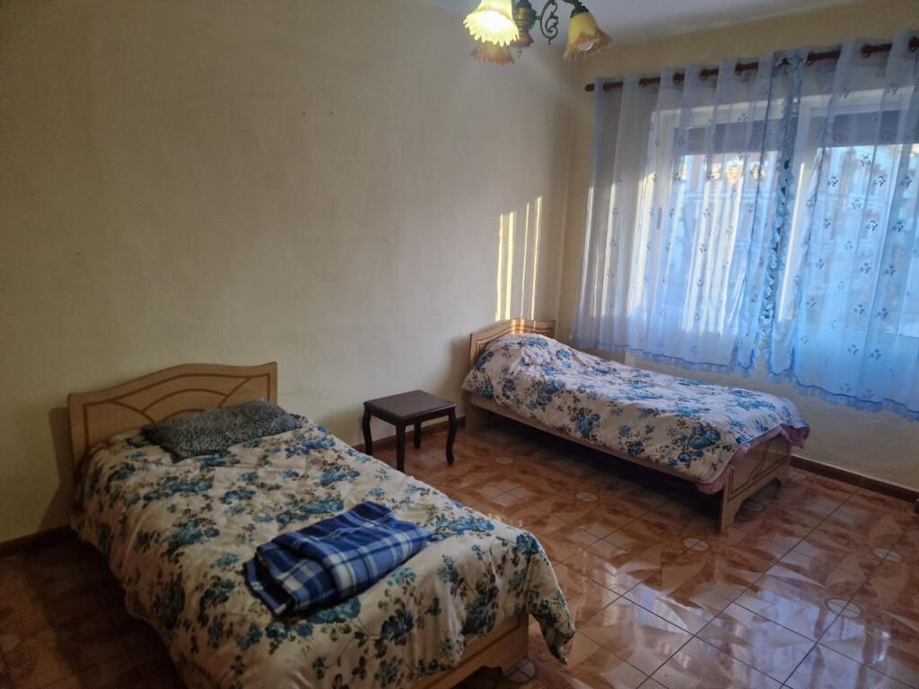 🏠 JEPET ME QERA APARTAMENT 2+1 PRANE RRETH RROTULLIMIT TEK ZOGU I ZI