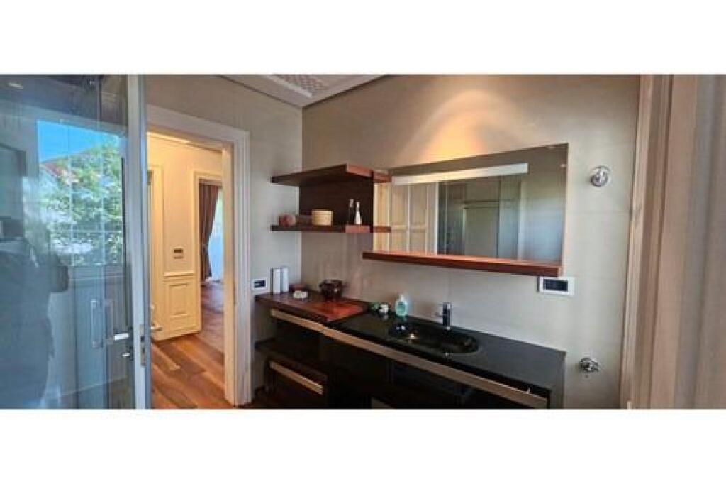 Apartment for Rent near the Red School