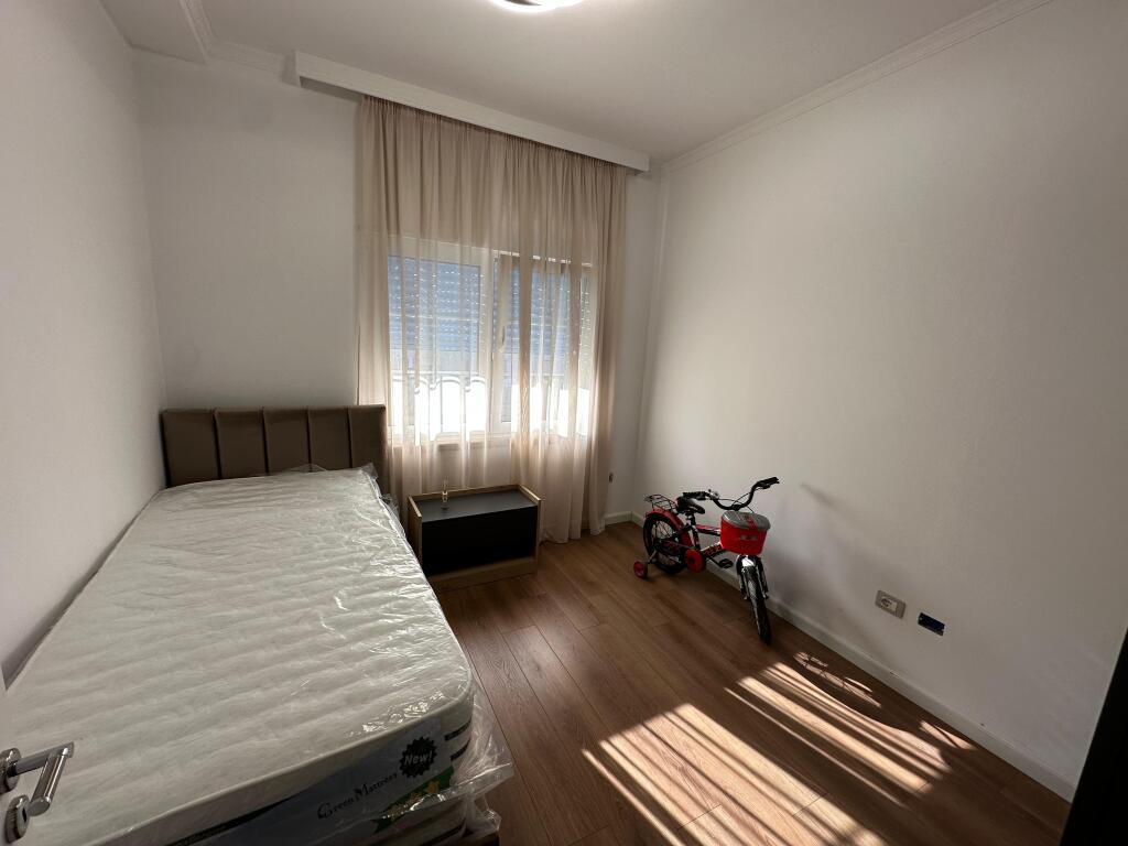 JEPET ME QIRA APARTAMENT 2+1 NE QENDER, DURRËS!