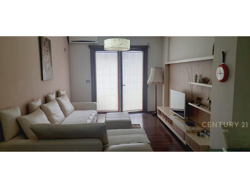 Apartment 2+1+ parking space for sale in Astir