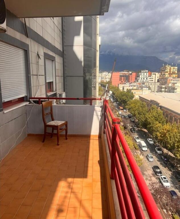 APPARTAMENTO IN AFFITTO 2+1+2, IN VIA KAVAJES