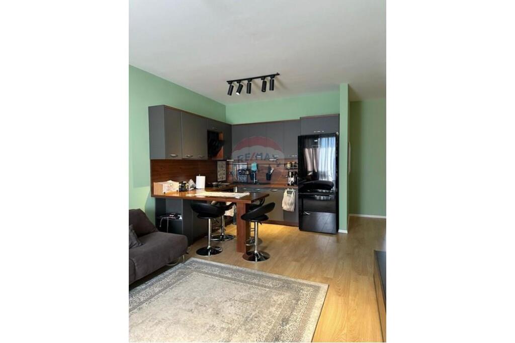 APARTAMENT 2+1 ME QIRA, PORCELAN