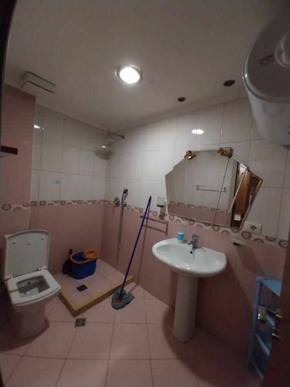 Apartament 1+1 Komuna e parisit( Kika 1)